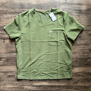 Men’s Chisec Dark Olive Scrub Top